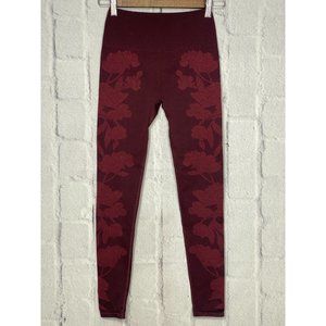 Fabletics Size XS High Waisted Seamless Floral Leggings Red Wine LG2040323